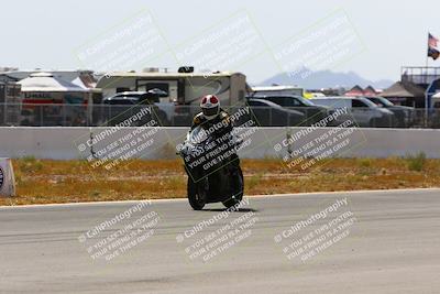 media/Apr-30-2023-CRA (Sun) [[020fcf5d43]]/Race 11-600 Expert Superbike/